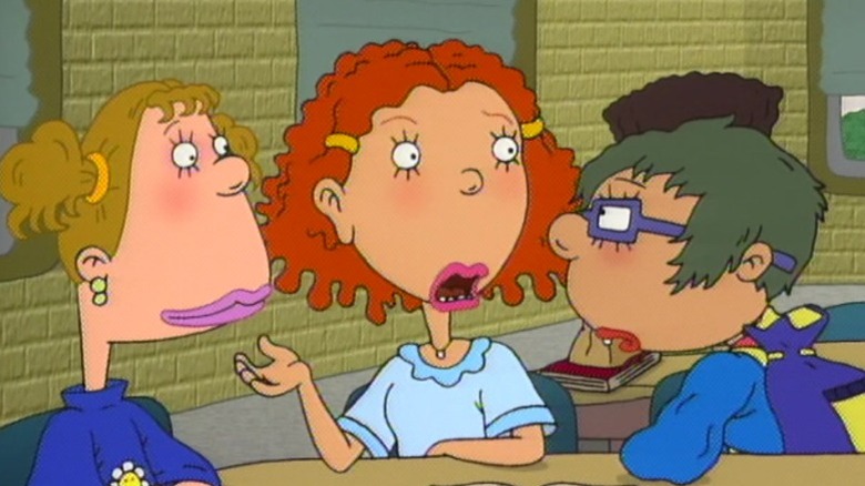 Dodie, Ginger, and Macie sitting at a cafeteria table on As Told by Ginger