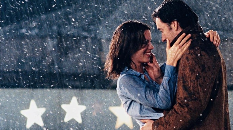 Kate Beckinsale and John Cusack as Sara Thomas and Jonathan Trager in Serendipity