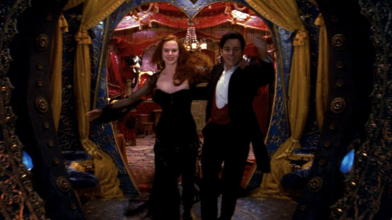 Nicole Kidman as Satine and Ewan McGregor as Christian singing and dancing in Moulin Rouge!