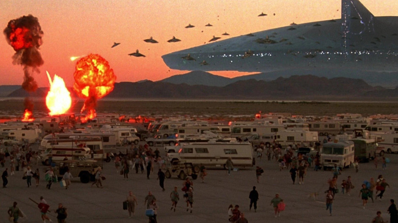 aliens attack an RV show in Independence Day
