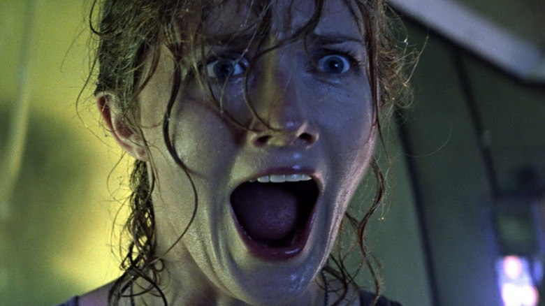 Joely Richardson as Lieutenant M. L. Starck screaming with wet hair in Event Horizon
