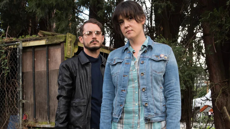 Elijah Wood and Melanie Lynskey as Tony and Ruth in I Don't Feel At Home in the World Anymore