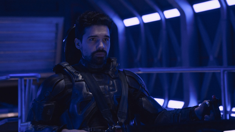 James Holden (Steven Strait) piloting a ship on The Expanse