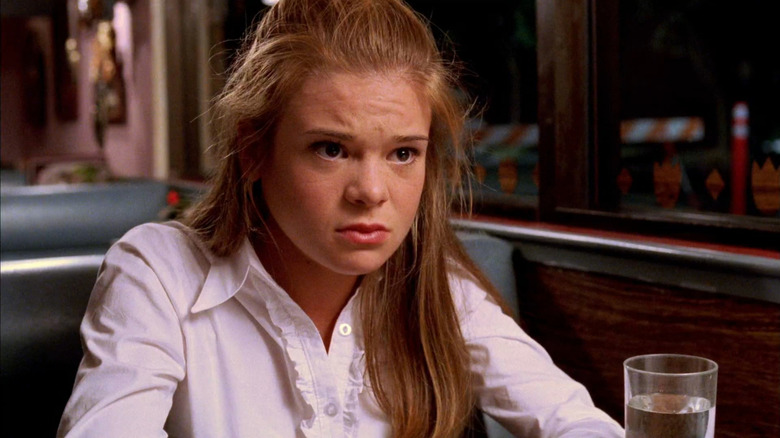 George (Ellen Muth) in diner on Dead Like Me