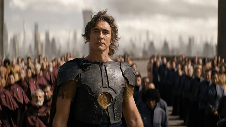 Emperor Cleon (Lee Pace) stands before his followers in Foundation