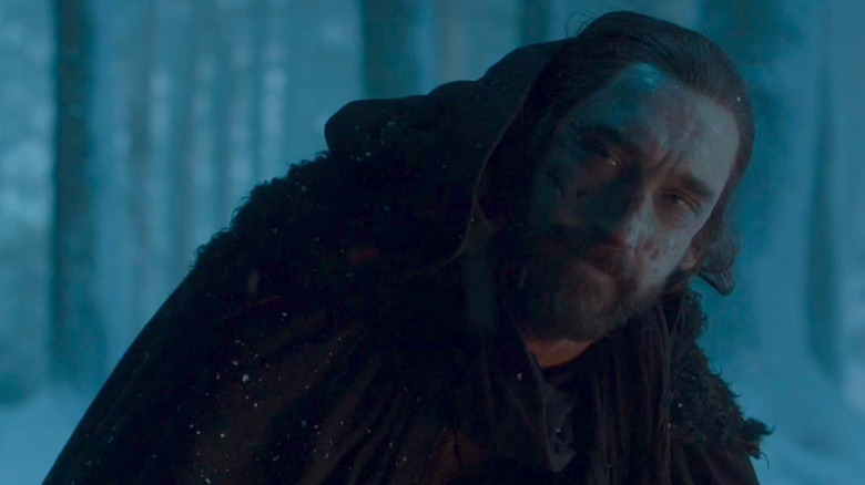 Joseph Mawle as Benjen/Coldhands smiling in Game of Thrones