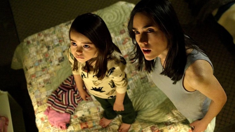 Dark Water Dahlia and her daughter stare at the ceiling