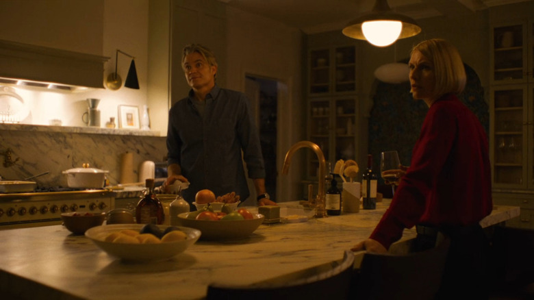 Sam (Claire Danes) and Derek (Timothy Olyphant) disappointed in kitchen in Full Circle