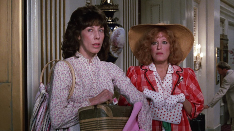 Sadie Shelton (Bette Middler) and Rose Shelton (Lily Tomlin) look surprised in  Big Business