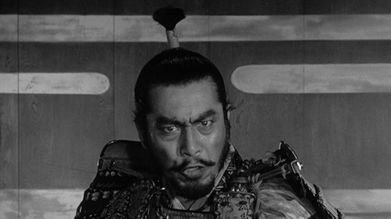 Washizu (Toshirô Mifune ) talks to his troops in Throne of Blood