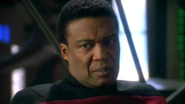 Calvin Hudson (Bernie Casey) stands on DS9 in Star Trek: Deep Space Nine