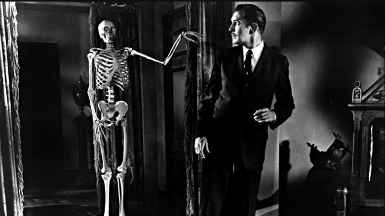 Vincent Price turning to look at skeleton