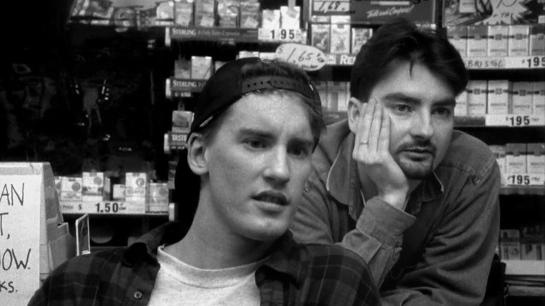 Brian O'Halloran and Jeff Anderson as Dante and Randal in Clerks, looking off at something out of frame.