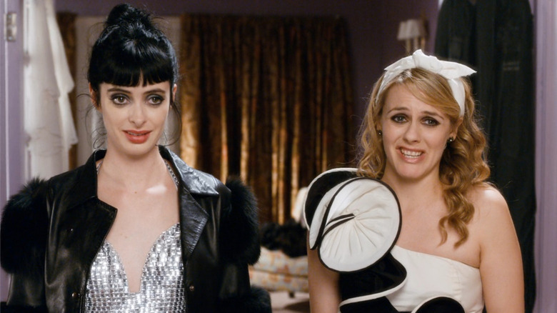 Stacy (Krysten Ritter) and Goody (Alicia Silverstone) in fancy outfits in Vamps