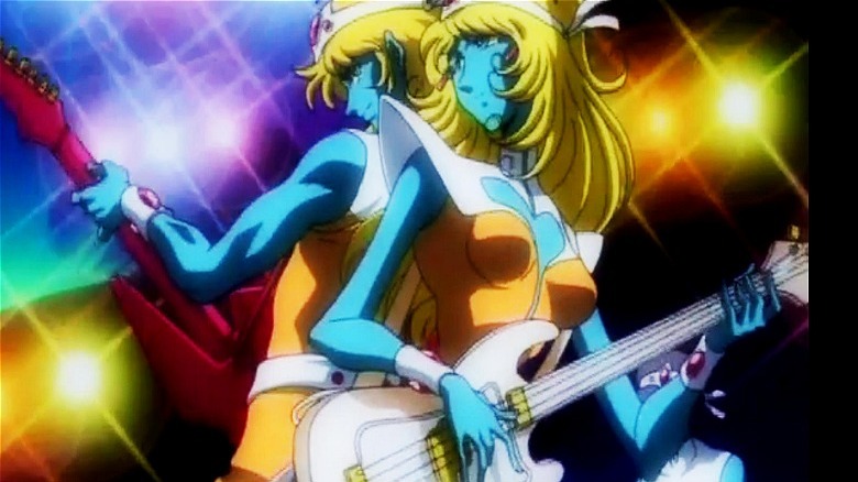 The alien Crescendolls rock out
