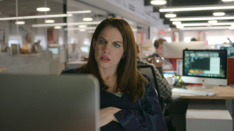Anna Chlumsky in Inventing Anna