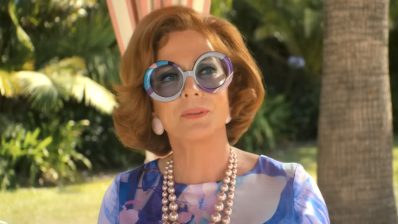 Allison Janney as Evelyn Rollins wearing sunglasses in Palm Royale