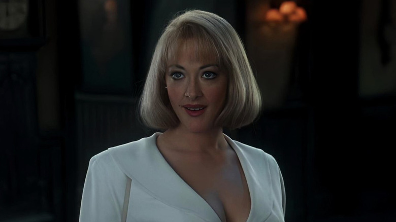 Joan Cusack as Debbie Jellinsky being sinister in Addams Family Values