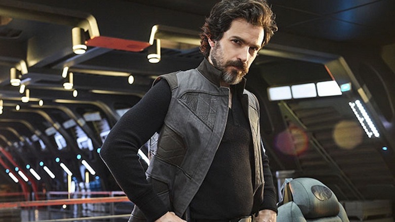 Star Trek: Picard guy wearing a vest