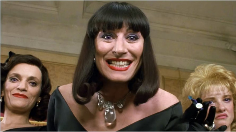 The Grand High Witch, flanked by other witches, in The Witches (1990)