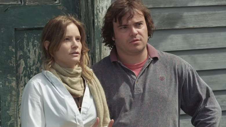 Jennifer Jason Leigh as Pauline and Jack Black as Malcolm in Margot at the Wedding