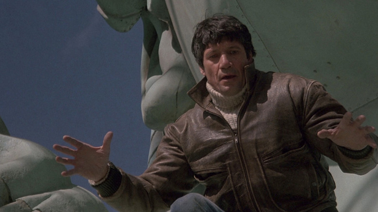 Fred Ward as Remo Williams