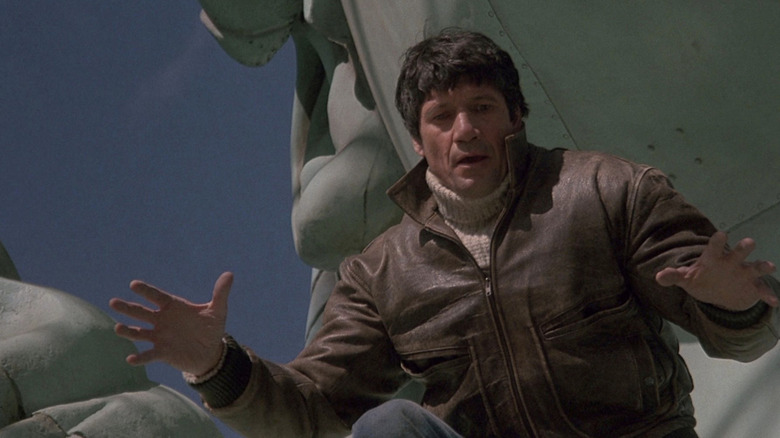 Fred Ward as Remo Williams