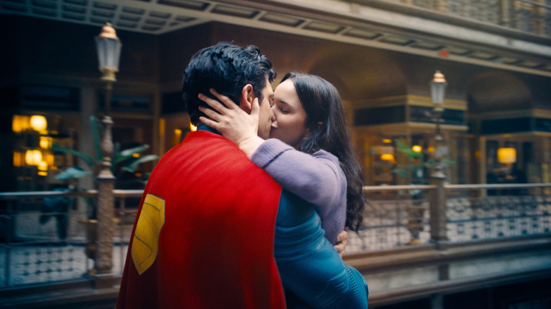 Superman kissing Lois Lane in the air at the end of Superman