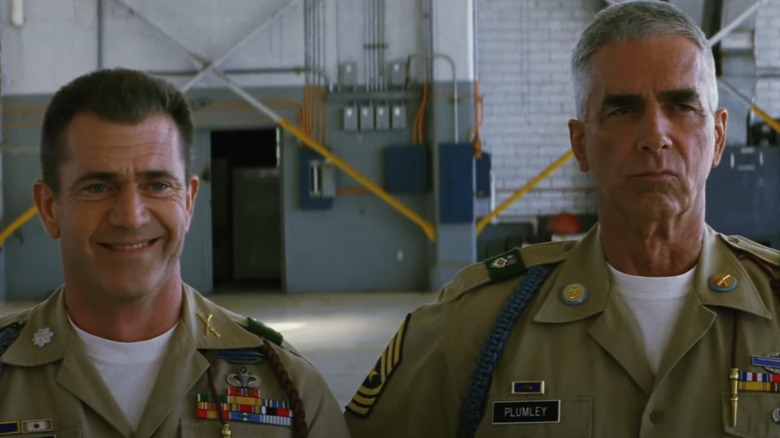 Hal (Mel Gibson) standing next to Basil Plumley (Sam Elliott) in "We Were Soldiers."