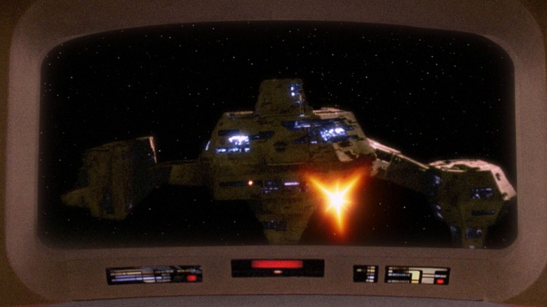 A Borg vessel on the Enterprise's viewscreen on Star Trek: The Nexy Generation