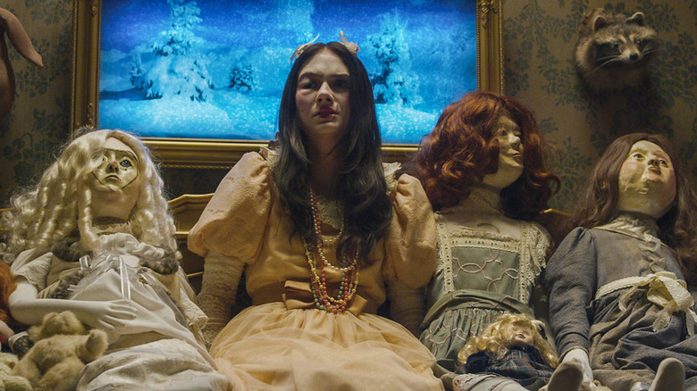 incident in a ghostland creepy dolls