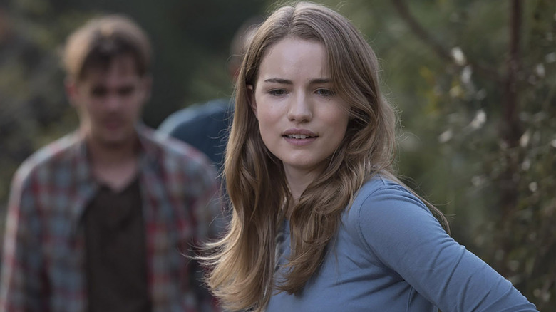 Willa Fitzgerald as Lynn in Blood Money