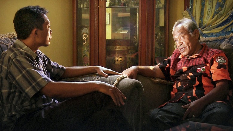 indonesian men interviewing