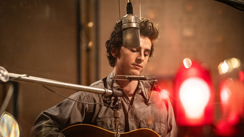 Bob Dylan in the recording studio in A Complete Unknown