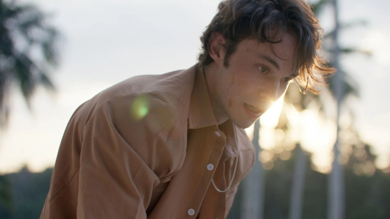 செல்வாக்கு செலுத்துபவர்களில் ஜேக்கப்பாக ஜொனாதன் வைட்செல்