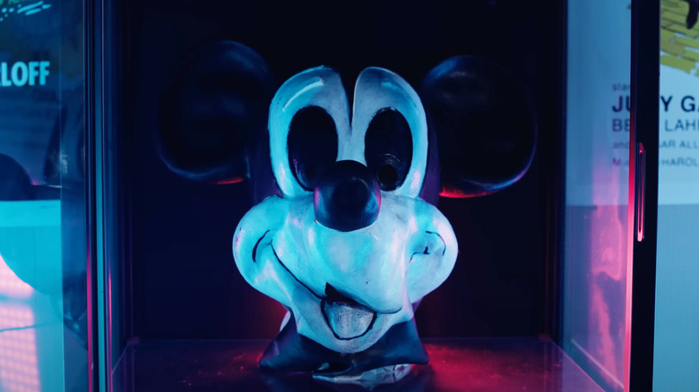 Mickey do store