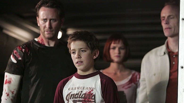 Steven Weber as Steve Ames, Shane Haboucha as David Carver, Sylvia Kelegian as Ellen Carver and Matt Frewer as Ralph Carver behold something unpleasant in Desperation