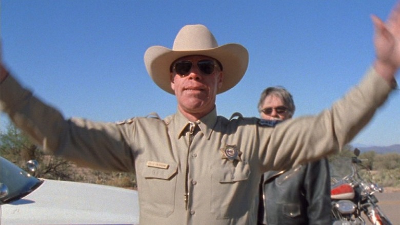Ron Perlman waves his arms as Sheriff Collie Entragian in Desperation