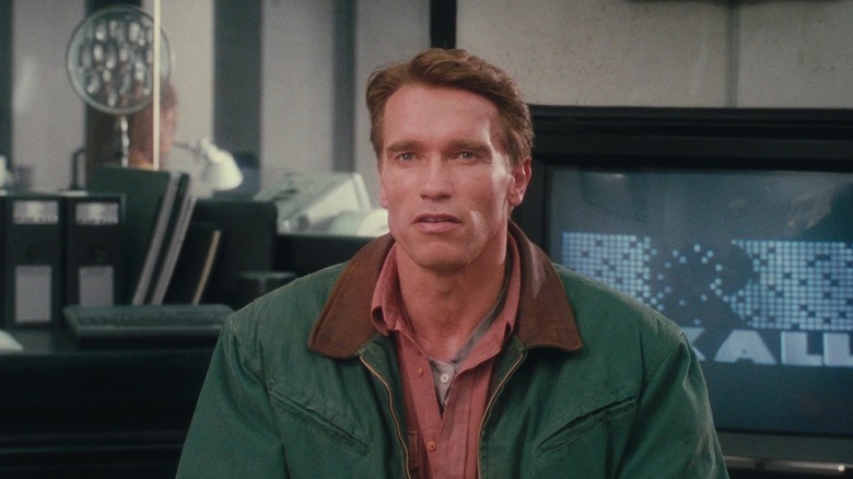 Quaid in the Rekall offices in Total Recall
