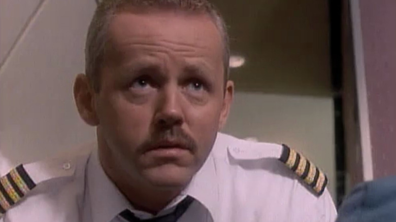 Captain Engle looks worried about Langolers
