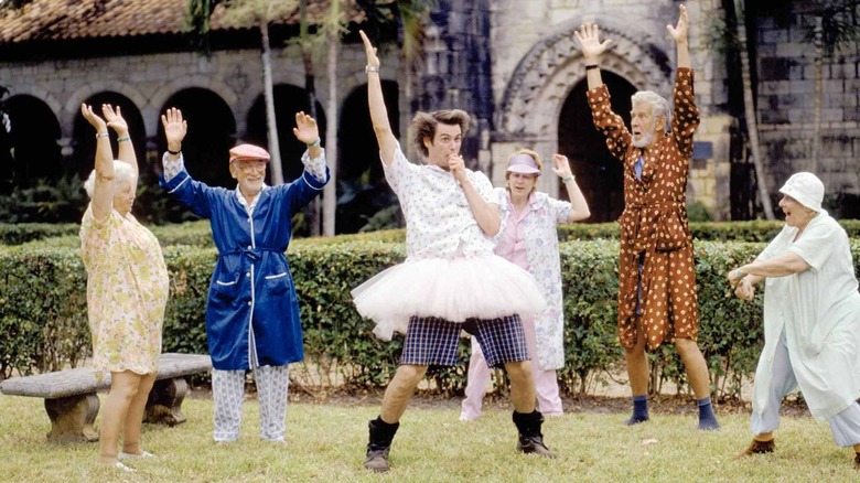 Ace Ventura tutu scene 