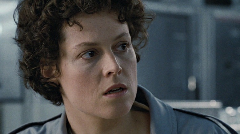 Sigourney Weaver's Ellen Ripley looking to the side in Aliens