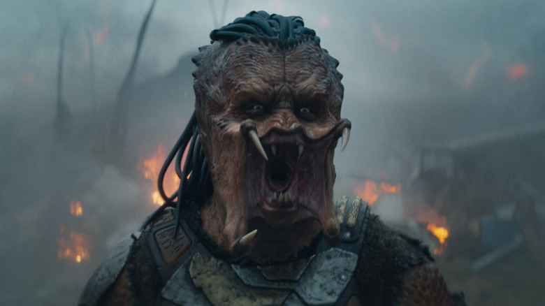 A young Yautja roaring in Predator: Badlands