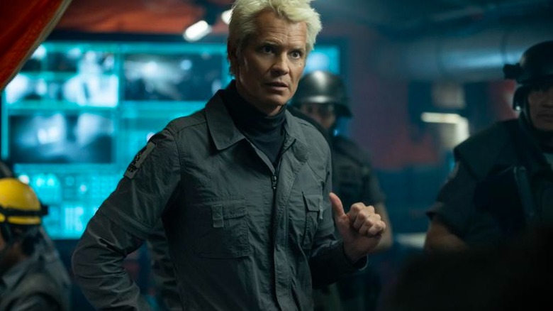 Timothy Olyphant's Kirsh points one thumb at himself in Alien: Earth