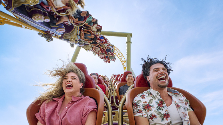 Two vehicles simulate a near miss on Stardust Racers