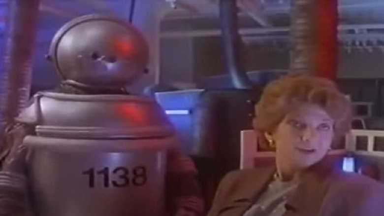Debra Jo Rupp's R. Jane with Darrie Lawrence's Sophia Quintana on Robots