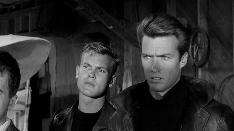 George Moseley (Clint Eastwood) next to Thad Walker (Tab Hunter) in Lafayette Escadrille