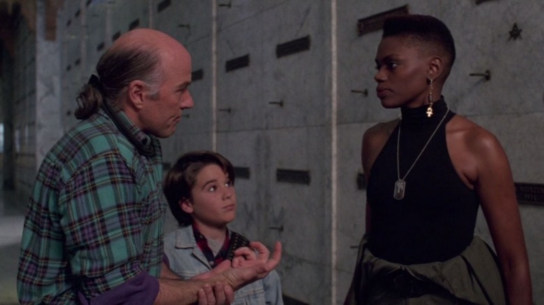 Phantasm III: Lord of the Dead conversation in tomb