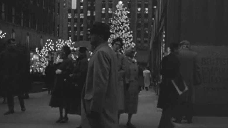New York Christmas in Blast of Silence