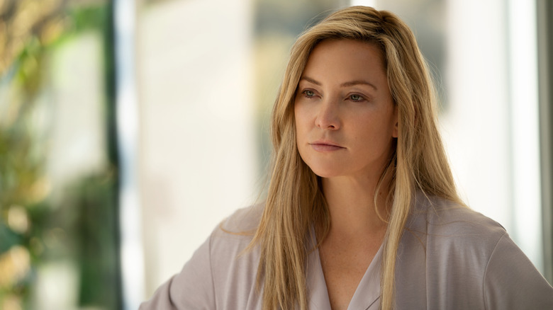 Kate Hudson as Micah Keith, curious in Truth Be Told